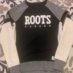 Women’s size xxs crew neck - roots